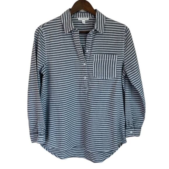 BeachLunchLounge Gray Striped Shirt - Small - Picture 1 of 4